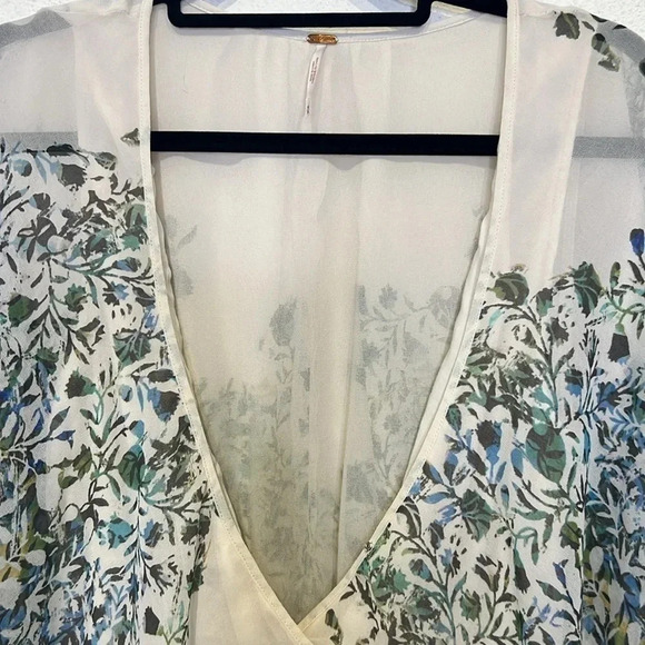 Free People BEST SELLER Sparks Fly Cape Mini Dress Sz M - Picture 4 of 8